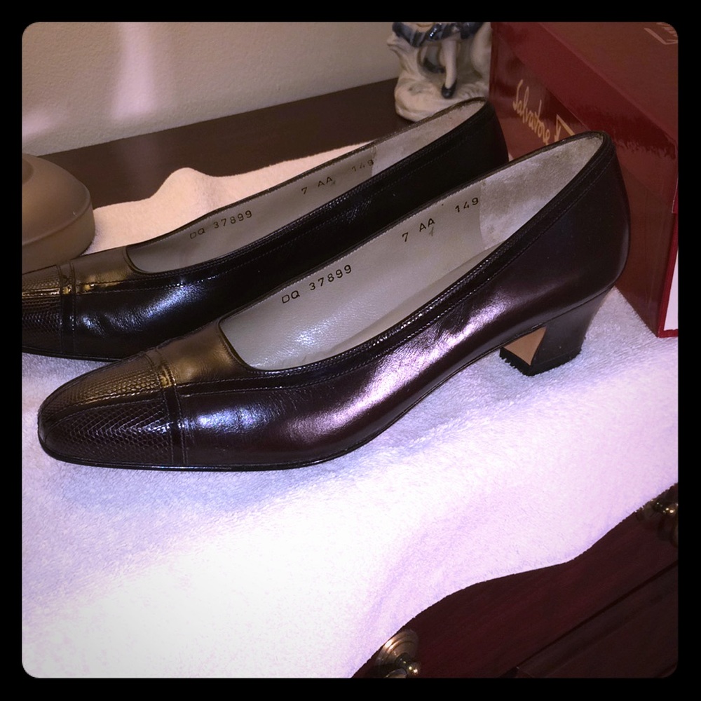 Salvatore Ferragamo Perfect business casual pump